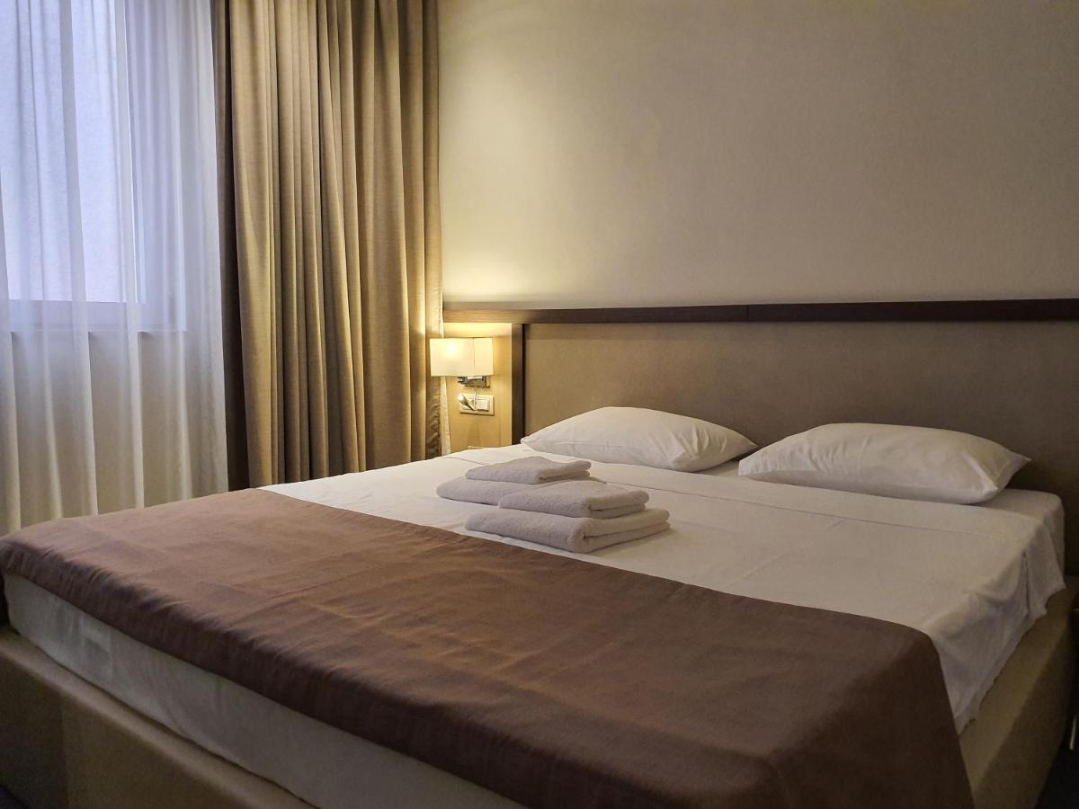 Hotel Bono Будва Екстер'єр фото