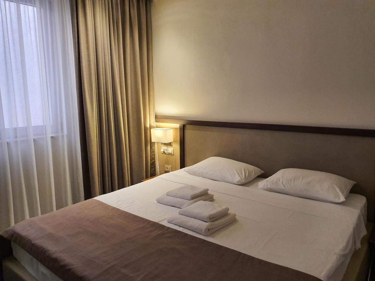 Hotel Bono Будва Екстер'єр фото