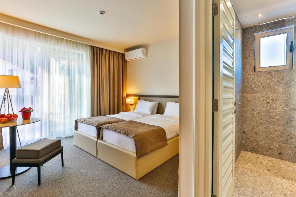 Hotel Bono Будва Екстер'єр фото