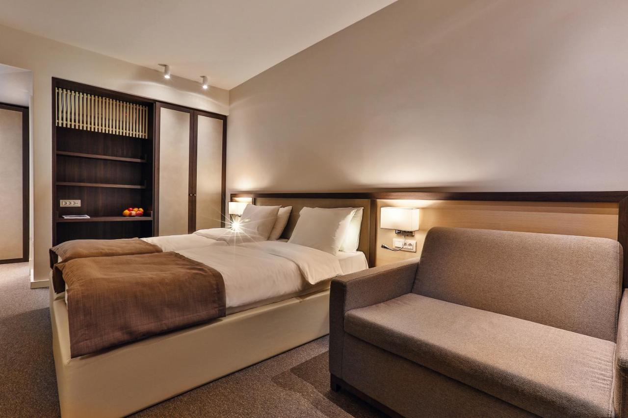 Hotel Bono Будва Екстер'єр фото